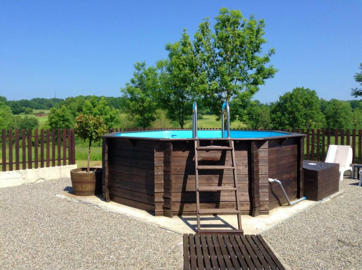 Maison Loubignac At Les Vergnes Gites Exideuil-sur-Vienne Экстерьер фото